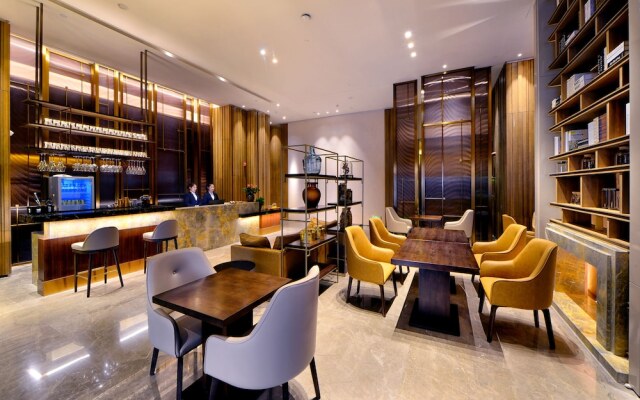 KuanRong Luxury Suites Hotel - Daping Times Square