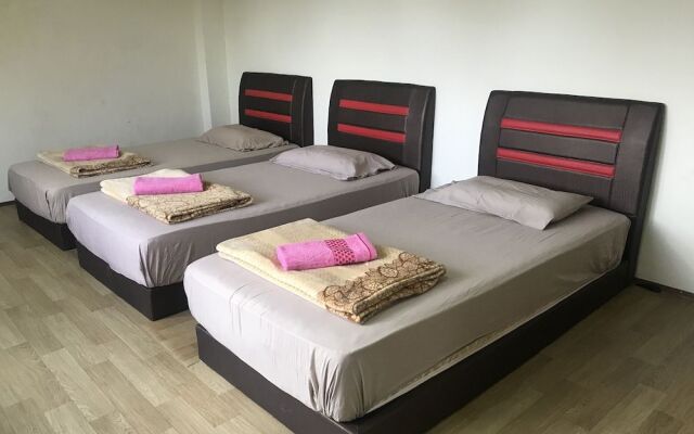 OYO 89781 Hotel Medina 2