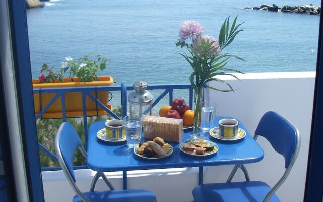 Alkistis Cozy by The Beach Apartment in Ikaria Island Intherma Bay - 2nd Floor