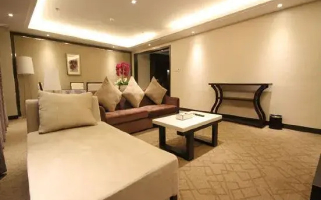 Gaoyou California Sunshine Hotel