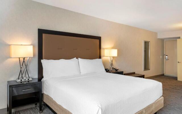 Holiday Inn Express Colton-Riverside North, an IHG Hotel