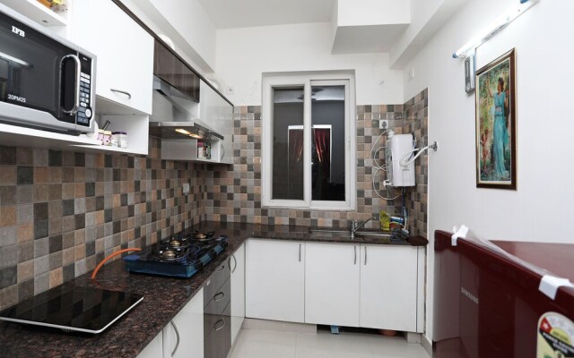 OYO 13172 Home Exotic 1BHK Pacific Golf Estate