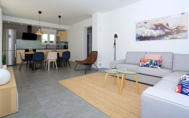 Kreso - With Pool - H