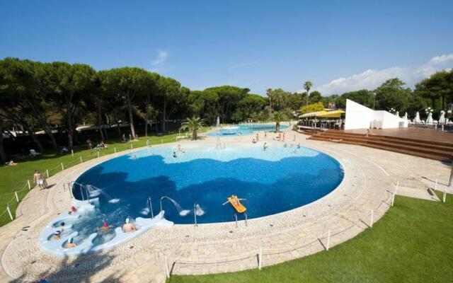 Baia Domizia Camping Village