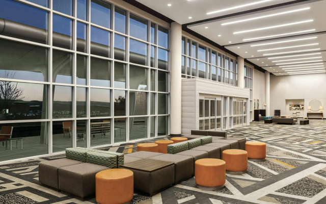 Hilton Knoxville Airport