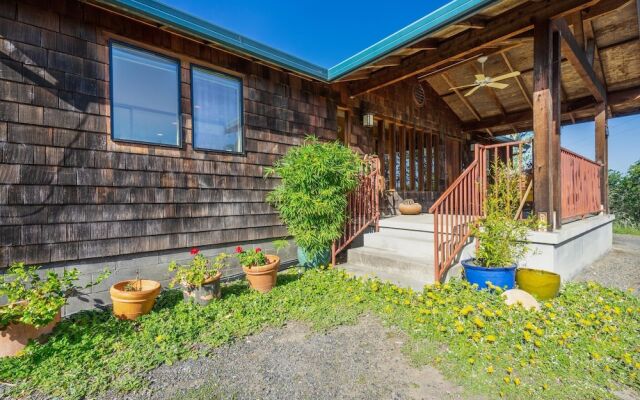 Healdsburg Home With Magnificent Vineyard View 2 Bedroom Home by Redawning