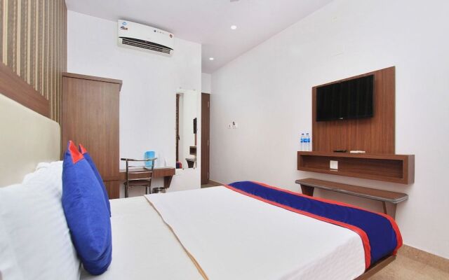 OYO 12153 Hotel B S International