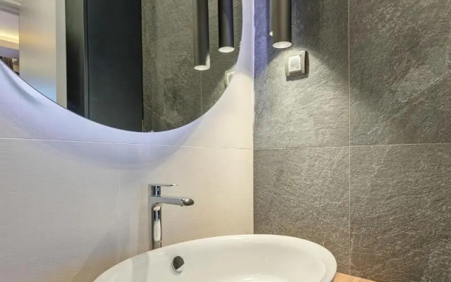 Black Pearl Luxury Suites