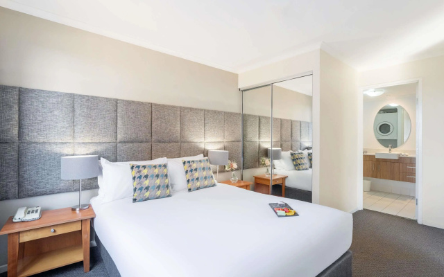 Mantra on Northbourne Canberra – Guest Rooms – Braddon