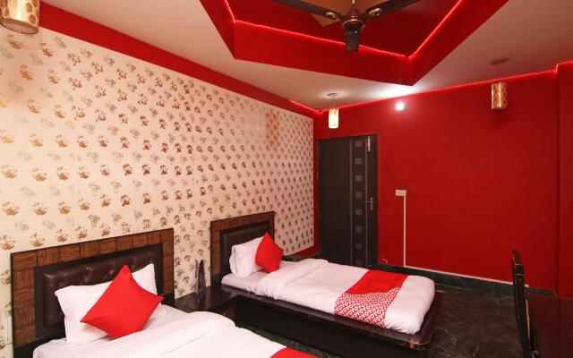 OYO 22756 Diksha Hotel