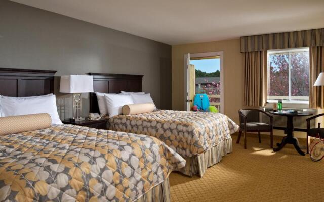 Wellfleet Motel and Lodge