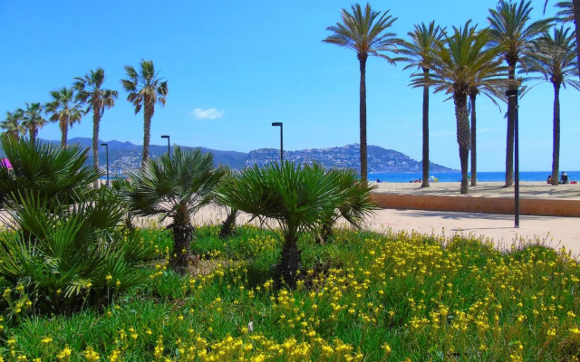 Appartement proche mer avec piscine Rosas