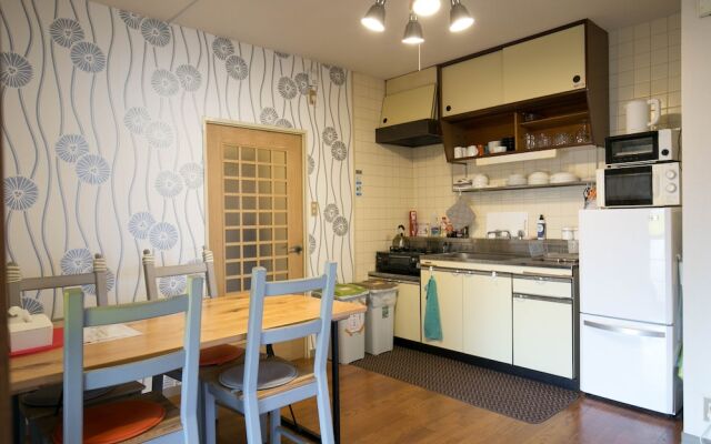 Hakata Tatami Room 1004