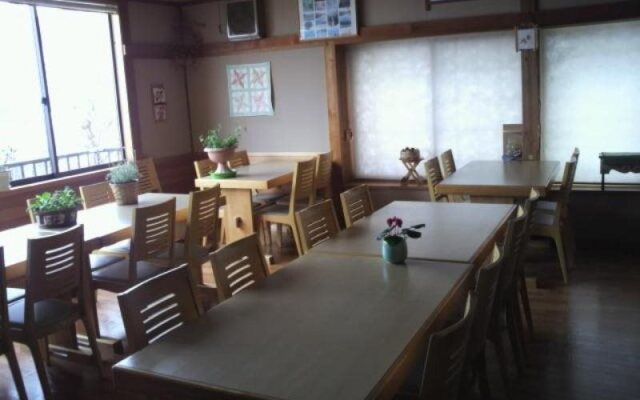 Apple Inn Takasaka