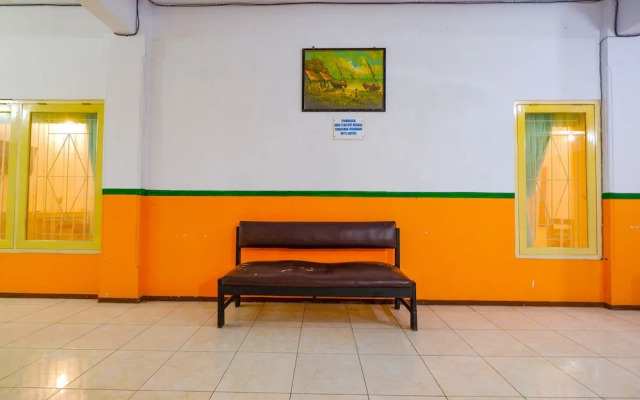 OYO 2855 Sartika Hotel Pati