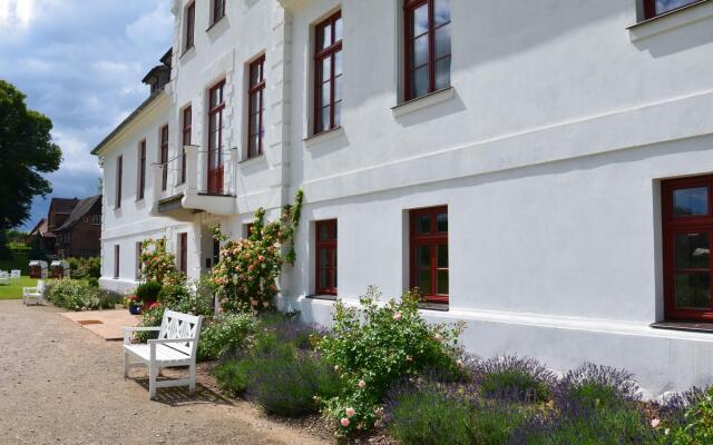 Apartment in Gerdshagen With Garden