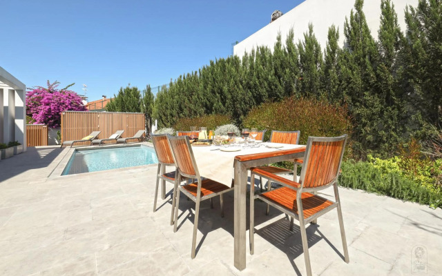 Santa Joana Residence with Garden and heated pool