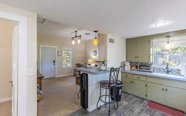 Tristian Suite Walk to Main Street