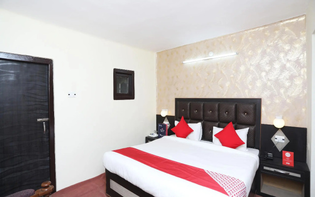 OYO 12222 Hotel Silverton