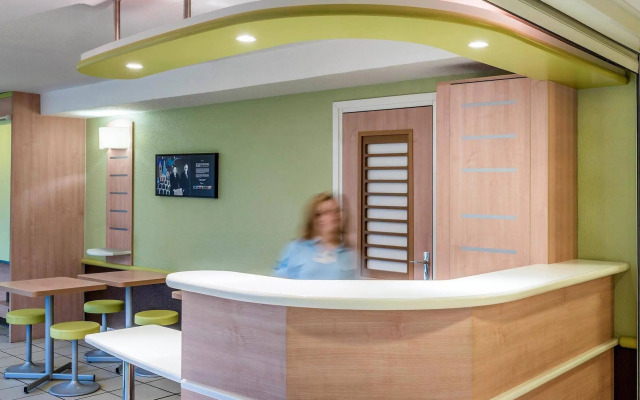 ibis budget Senlis