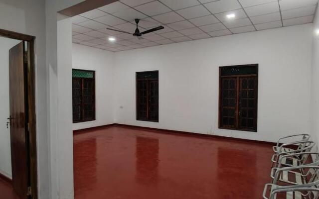 Induwara Rest2Guest Rajarata (Induwara R2G)