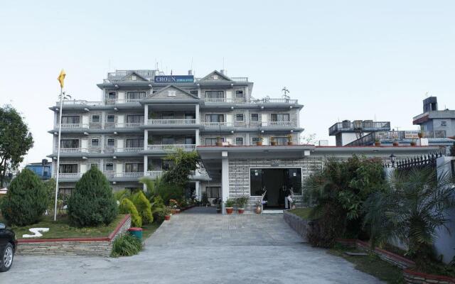 Hotel Crown Himalayas