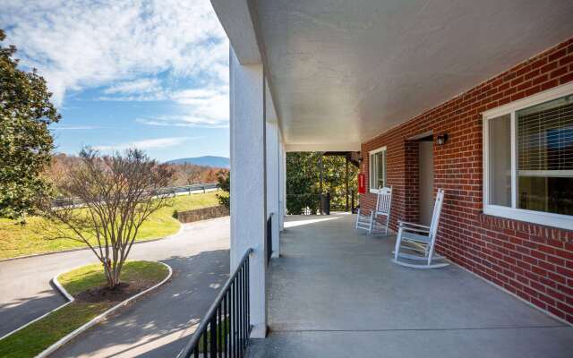 Natural Bridge Hotel, Trademark Collection by Wyndham