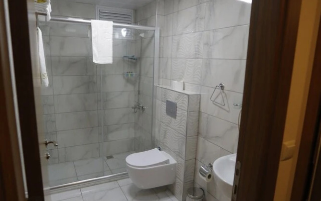 Askar Port Hotel By Continent