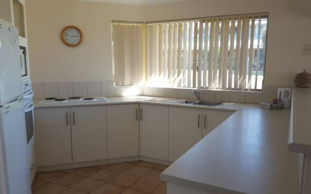 Pelican Shore Villas