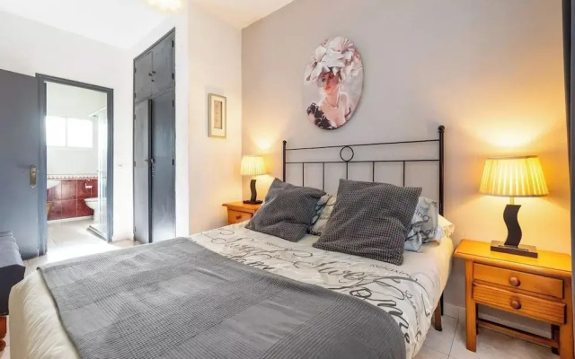 4 Bedroom 6 Guests Apartment 60m From Beach