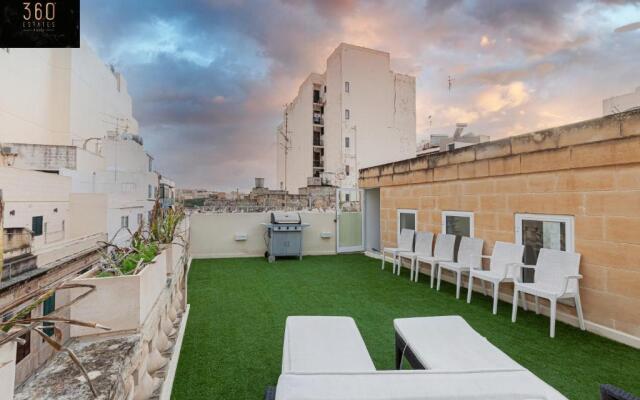 Sliema Ferries 4BR spacious Home with BBQ, Outdoor by 360 Estates