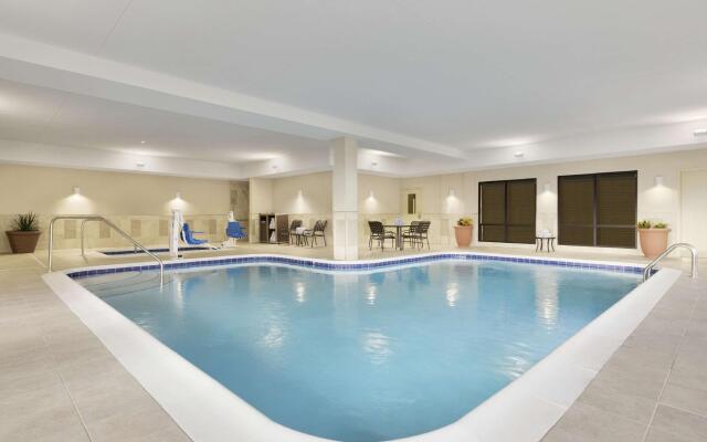 Hampton Inn & Suites Niles/Warren