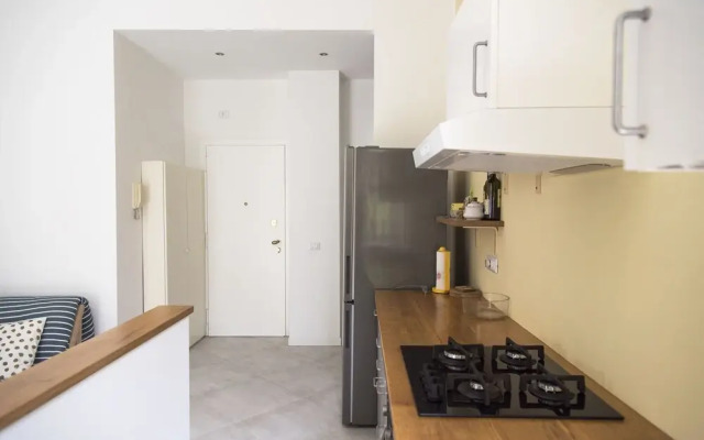 1 Bedroom Flat with Garden