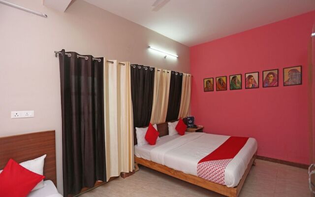 OYO Flagship 19120 The Classio Guest House