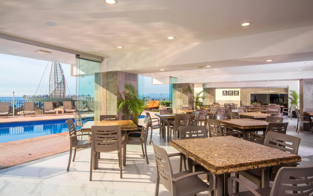 Hotel Delfin