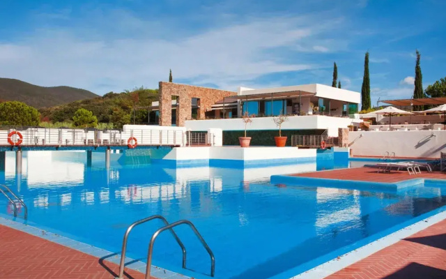 Bungalow in Castiglione Della Pescaia With Sauna