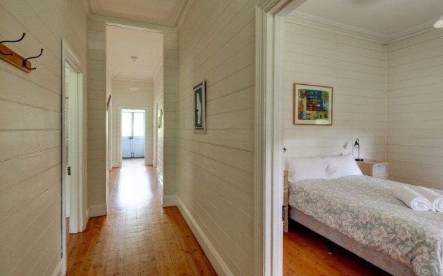 Palm Cottage - Pet Friendly Victorian Cottage – Guest Rooms – Port Fairy