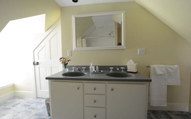 Woodville Bed and Breakfast