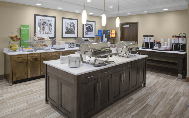 Hampton Inn & Suites Seattle/Renton