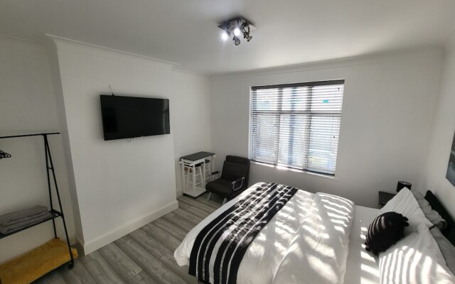 Top Luxury 2 bed Apartment - London