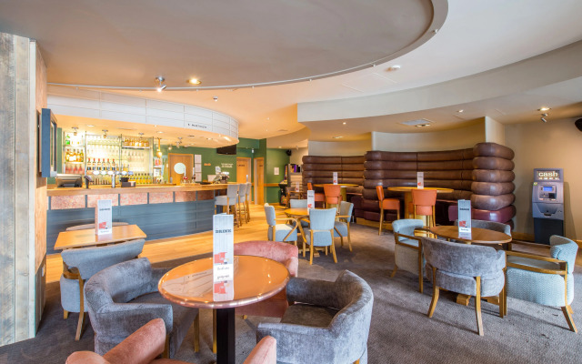 Premier Inn Swansea Waterfront