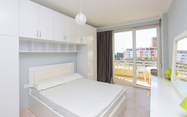 Sea View 1-bed Apartment in Vlore