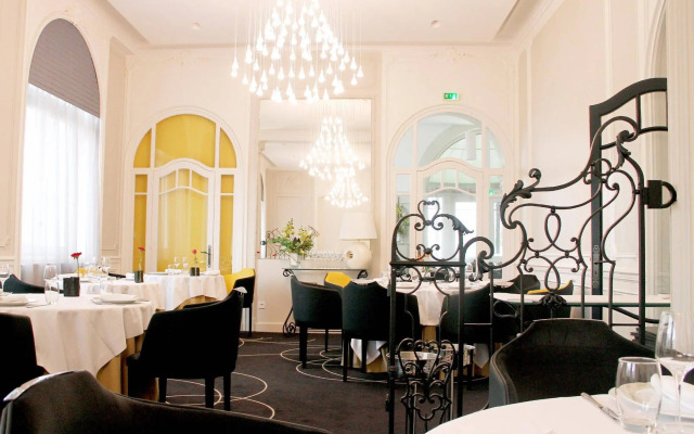 Hôtel le Château Blanchard