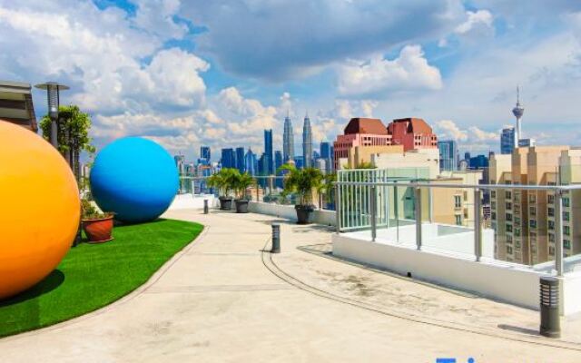 Titiwangsa Core at TR Residence Kuala Lumpur by HCK