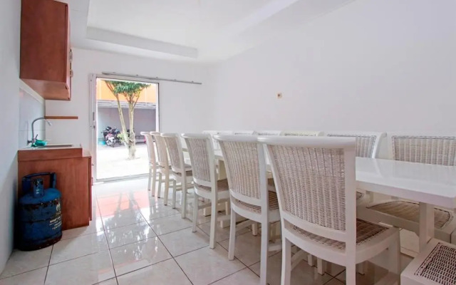 RedDoorz near Atmajaya University