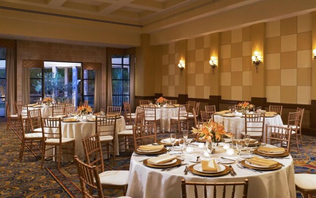 Sheraton Crescent Hotel