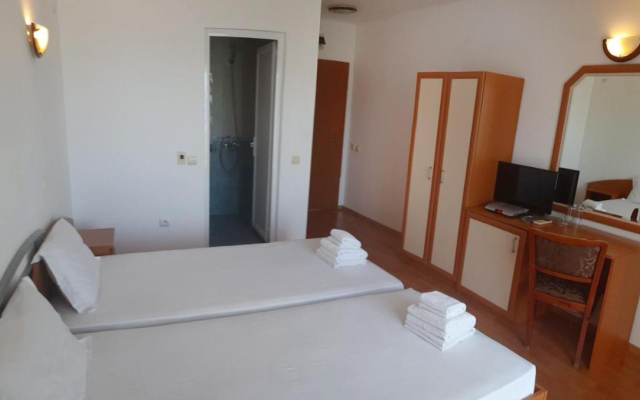Hotel Aia Kavatsi