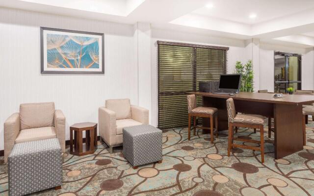 Wyndham Garden Greenville Airport