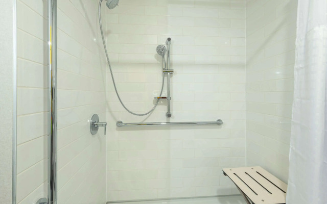 Comfort Inn and Suites