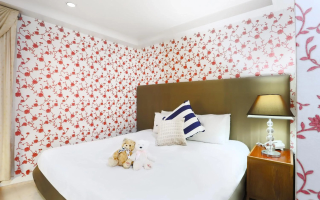 Diamond City Hotel